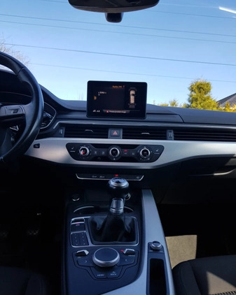 Audi A4 cena 69000 przebieg: 157000, rok produkcji 2017 z Lubawka małe 37